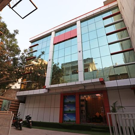 Hotel O Cloud New Delhi Exterior foto