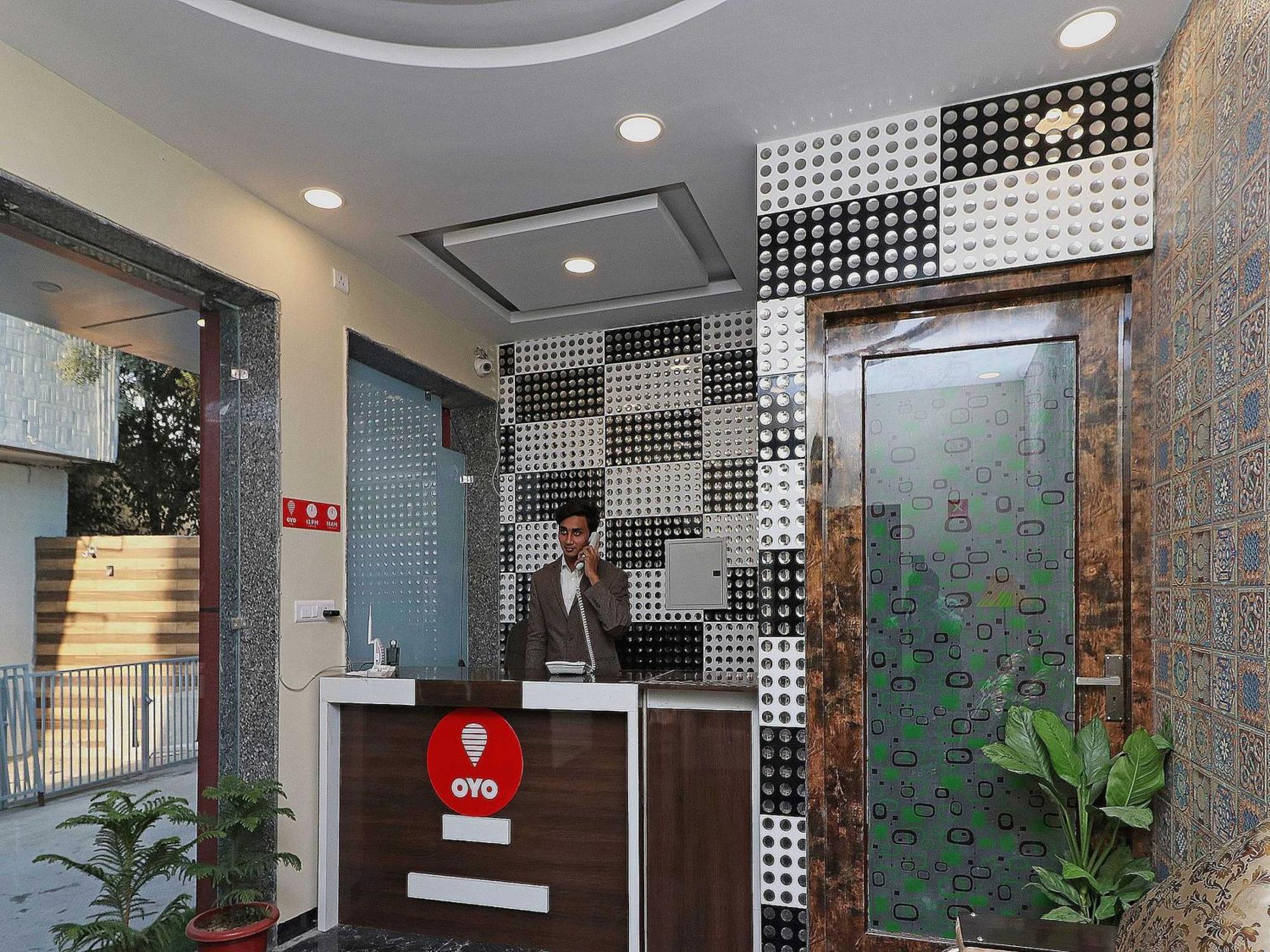 Hotel O Cloud New Delhi Exterior foto