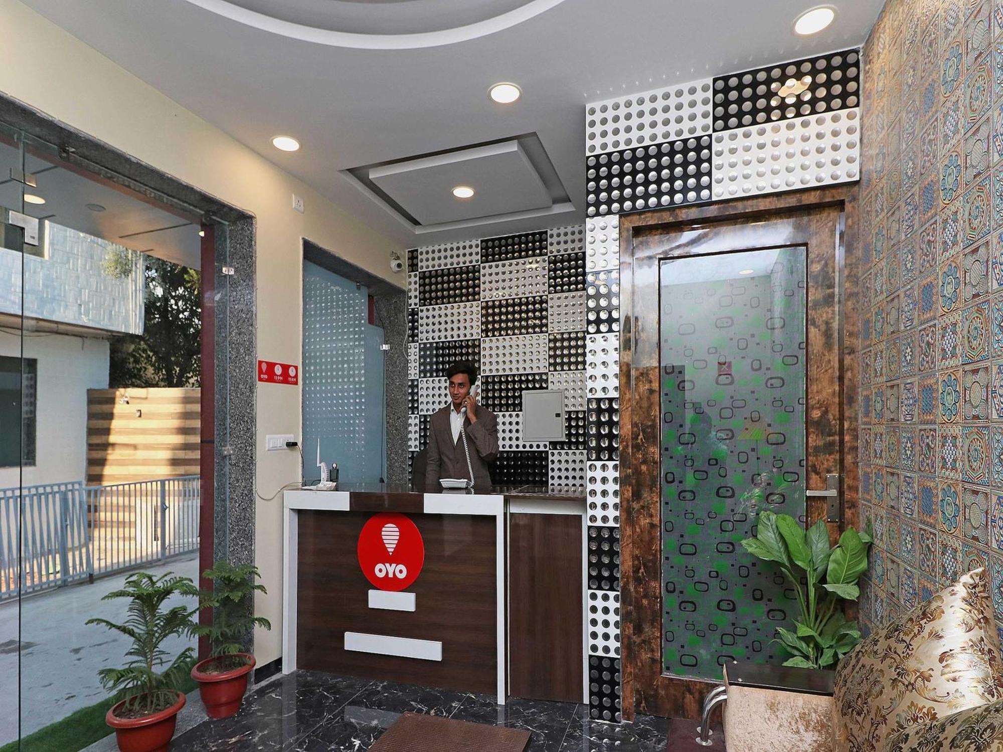 Hotel O Cloud New Delhi Exterior foto